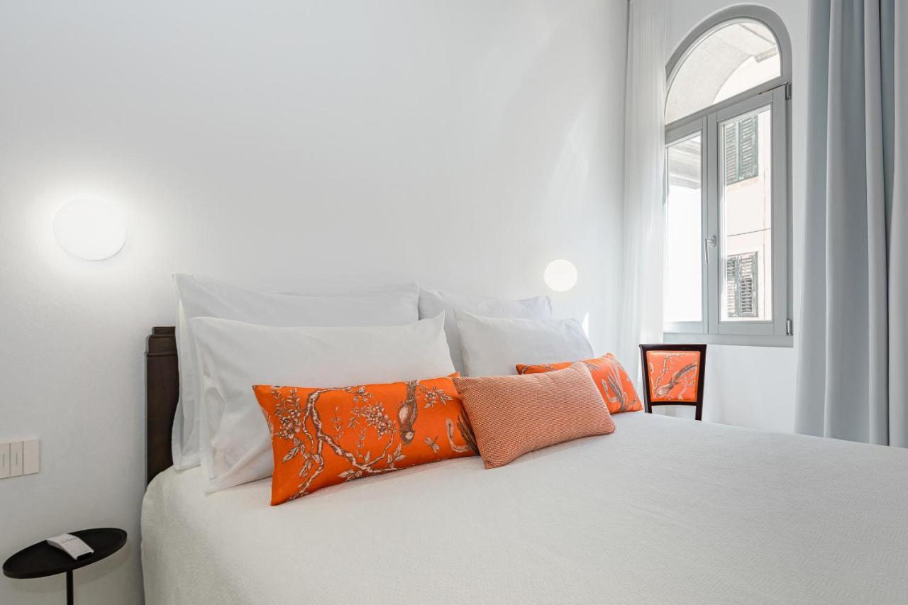 Palazzo Basilisco Luxury Suite 罗维尼 外观 照片